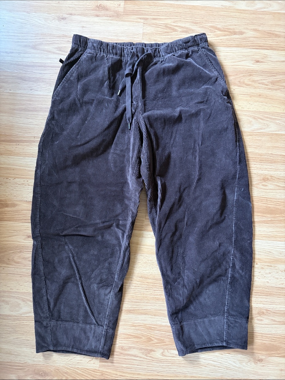 Lululemon Corduroy Barrel Pant
